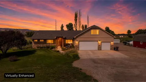 Exterior - 927 21 Rd, Fruita, CO 81521 photo 2 of 7