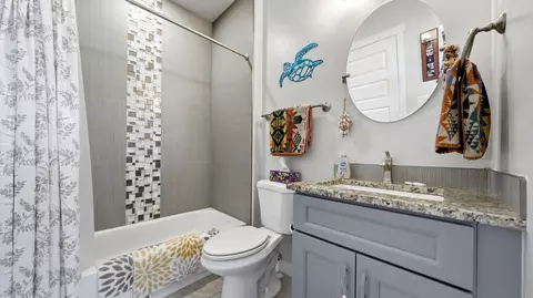 Bath - 592 Gewont Ln, Fruita, CO 81521 photo 3 of 3