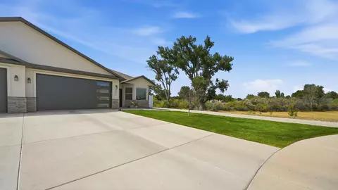 Exterior - 592 Gewont Ln, Fruita, CO 81521 photo 4 of 7