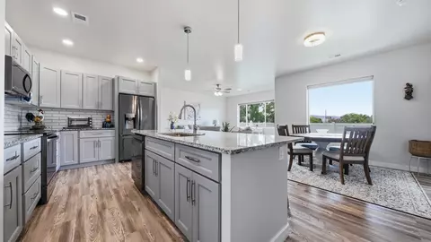 Kitchen - 592 Gewont Ln, Fruita, CO 81521 photo 2 of 3