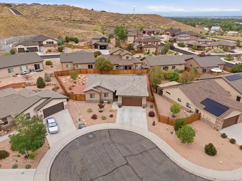 209 Whisper Ln, Grand Junction, CO 81503