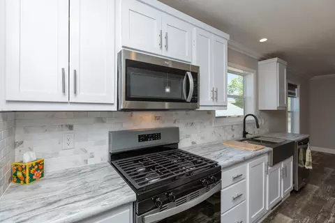 Kitchen - 10943 Mesa St, Mesa, CO 81643 photo 3 of 4
