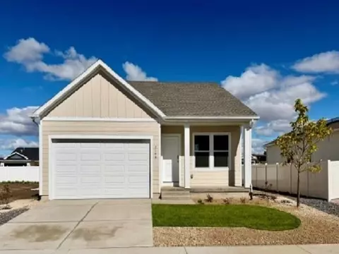 2144 Moon Beam Pl, Grand Junction, CO 81505