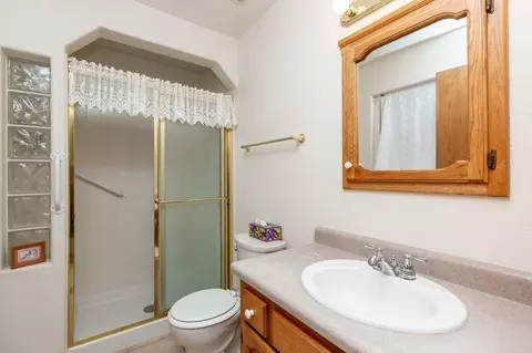 Bath - 500 Elderberry Dr, Fruita, CO 81521 photo 2 of 7