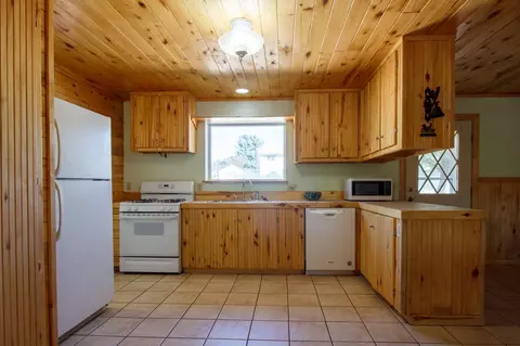 Kitchen - 20479 North Rd, Eckert, CO 81418 photo 3 of 4