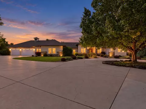 995 Crown Ct, Grand Junction, CO 81505