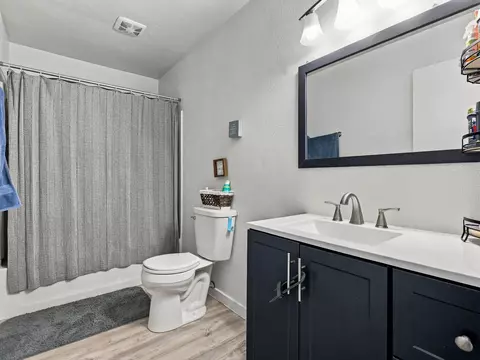 Bath - 235 E Concord Dr, Fruita, CO 81521 photo 1 of 1