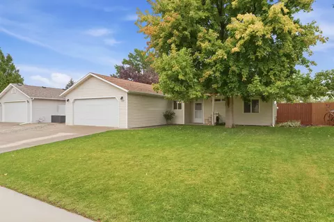 Exterior - 1131 Walnut St, Fruita, CO 81521 photo 3 of 7