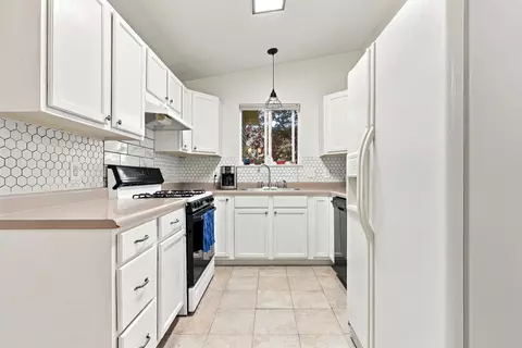 Kitchen - 1131 Walnut St, Fruita, CO 81521 photo 2 of 4