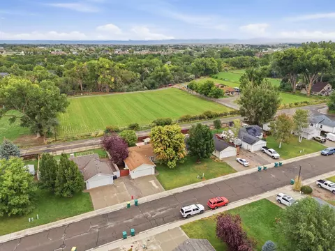 View/Area - 1131 Walnut St, Fruita, CO 81521 photo 3 of 5