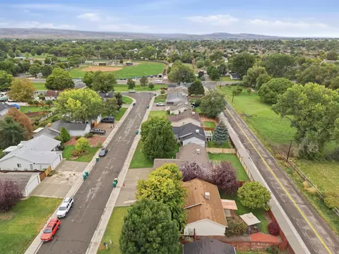 View/Area - 1131 Walnut St, Fruita, CO 81521 photo 5 of 5