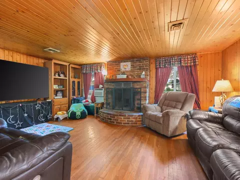Living - 340 Epps Dr, Grand Junction, CO 81501 photo 1 of 2