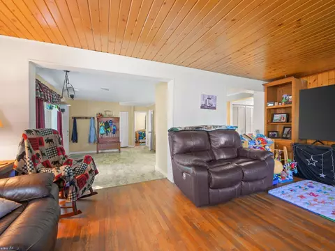 Living - 340 Epps Dr, Grand Junction, CO 81501 photo 2 of 2