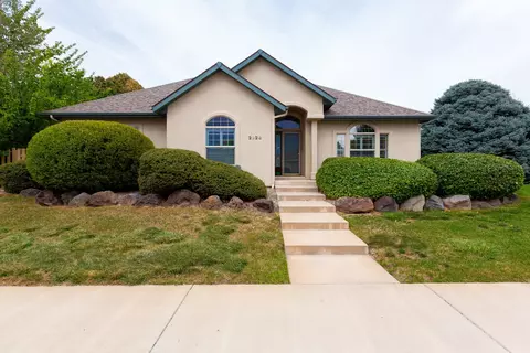 2326 Knoll Cir, Grand Junction, CO 81506