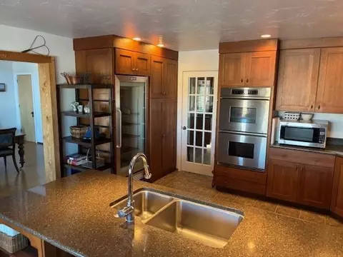 Kitchen - 49594 Ke Rd, Mesa, CO 81643 photo 1 of 2