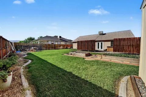 Exterior - 632 Jasper Dr, Fruita, CO 81521 photo 3 of 7