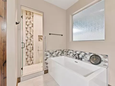 Bath - 1055 Red Sky Rd, Fruita, CO 81521 photo 2 of 2