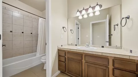 Bath - 1034 Echo Canyon St, Fruita, CO 81521 photo 3 of 3