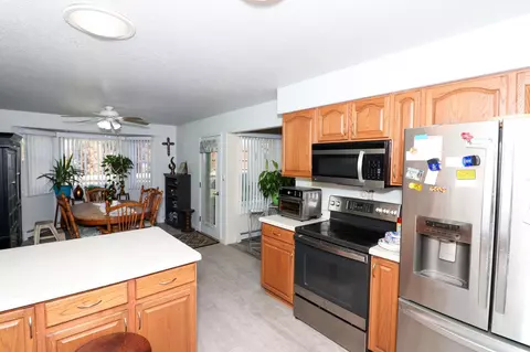 Kitchen - 162 Drumlin Cir, Fruita, CO 81521 photo 4 of 4