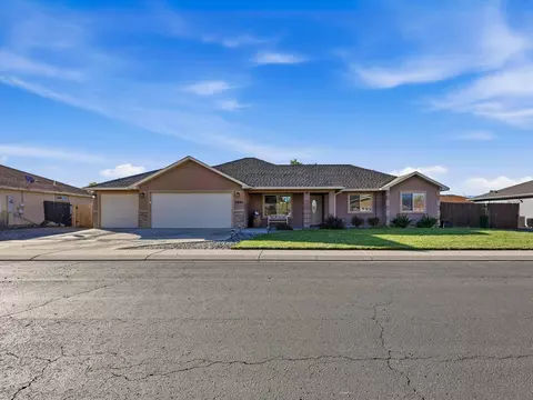 2995 Swan Meadows Dr, Grand Junction, CO 81504