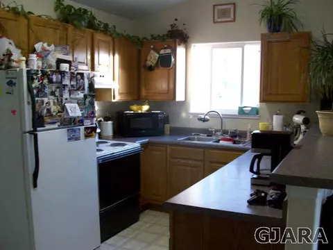 1107 E Carolina Ave #4, Fruita, CO 81521 photo 2