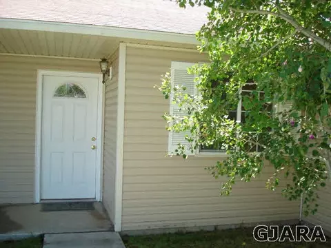 1254 Powell St, Fruita, CO 81521 photo 2