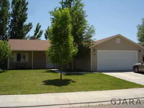 1254 Powell St, Fruita, CO 81521 photo 1