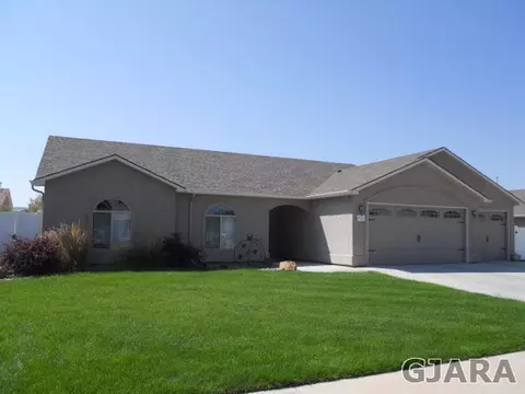 812 Dee Ann St, Fruita, CO 81521 photo 1