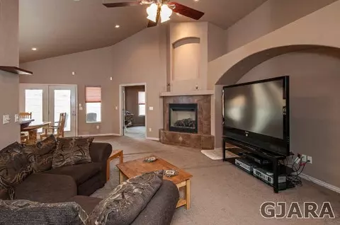 854 Jasper Dr, Fruita, CO 81521 photo 4