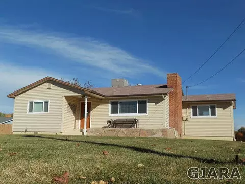 404 N Maple St, Fruita, CO 81521 photo 3