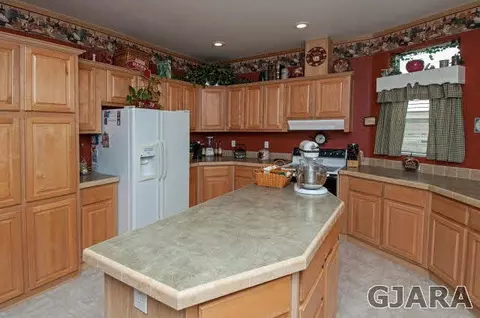 4557 W Rd, De Beque, CO 81630 photo 5