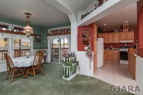4557 W Rd, De Beque, CO 81630 photo 4