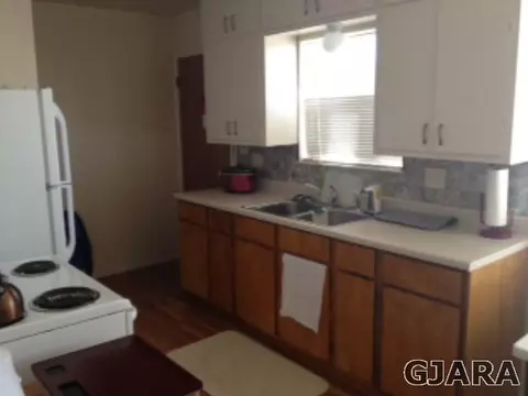 103 E 4th St, Palisade, CO 81526 photo 3