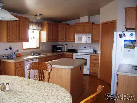 12400 Running Deer Rd, Eckert, CO 81418 photo 3