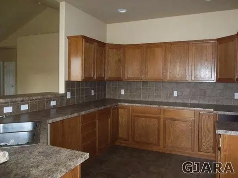 990 Cliffrose Ave, Fruita, CO 81521 photo 5