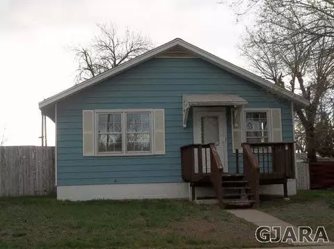 213 S Stanolind Ave, Rangely, CO 81648 photo 1