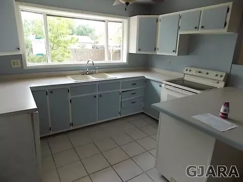 463 S Cedar St, Fruita, CO 81521 photo 3