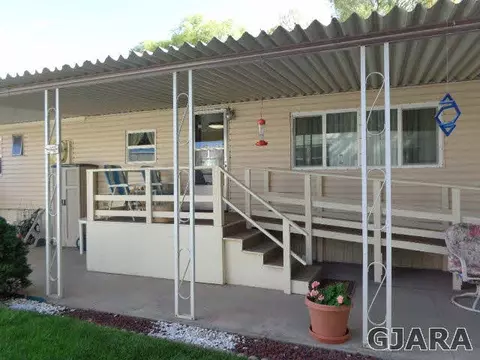 105 Riverside Dr #7, Palisade, CO 81526 photo 2