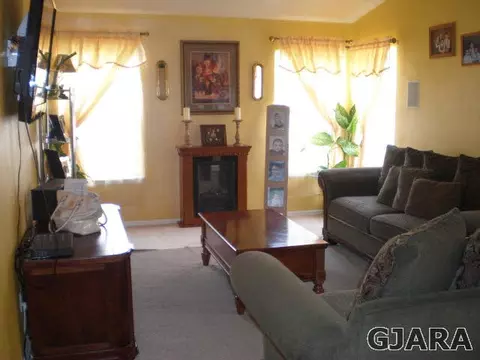 502 Hazel Cir, Fruita, CO 81521 photo 2