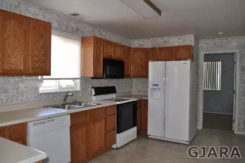 529 E Harrison Ave, Fruita, CO 81521 photo 4