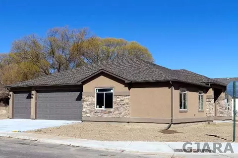 3158 High View Rd, Grand Junction, CO 81504 photo 1