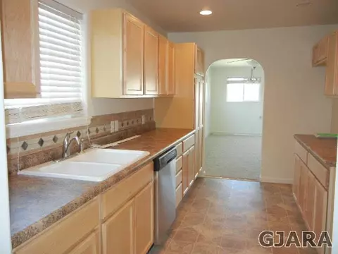 825 E 4th Ave, Delta, CO 81416 photo 4