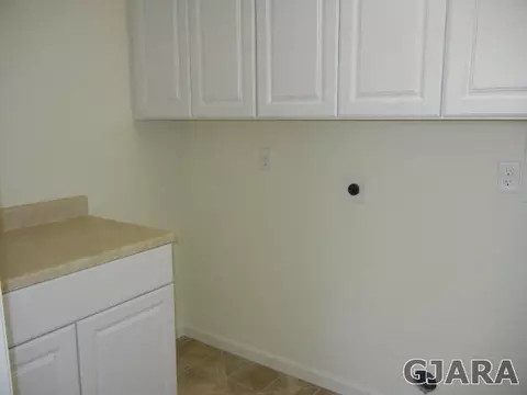 825 E 4th Ave, Delta, CO 81416 photo 9
