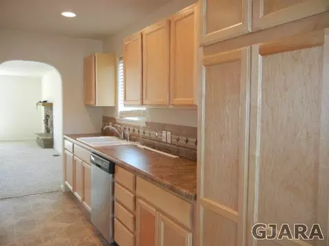 825 E 4th Ave, Delta, CO 81416 photo 7