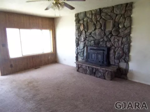 703 E Rangely Ave, Rangely, CO 81648 photo 2