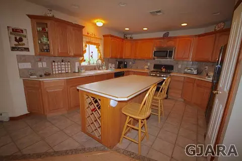 1758 Waters Ln, Fruita, CO 81521 photo 2