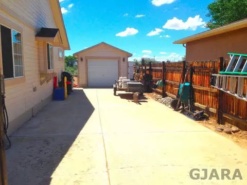 437 Breeze Dr, Fruita, CO 81521 photo 2
