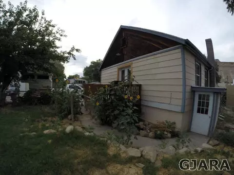 230 E 3rd St, Palisade, CO 81526 photo 2