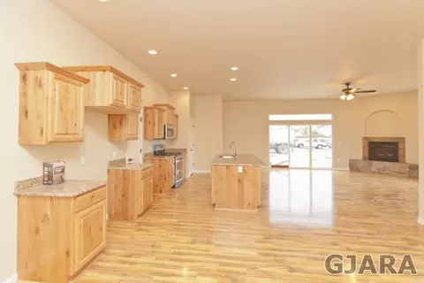 937 Hickory St, Fruita, CO 81521 photo 9