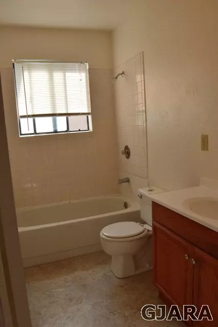 951 E Harrison Ave, Fruita, CO 81521 photo 6